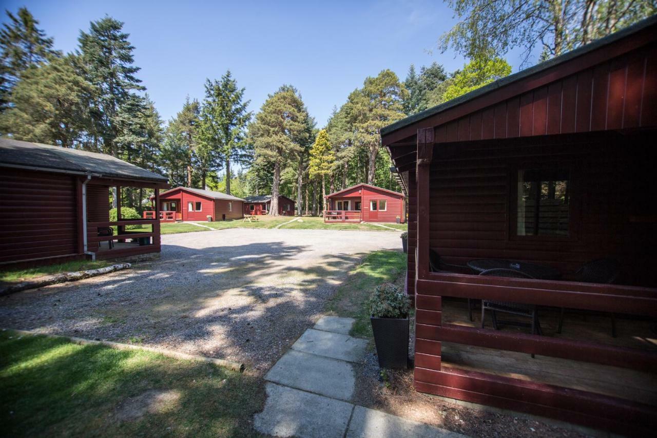 Invercauld Lodges บัลลาเทอร์ ภายนอก รูปภาพ