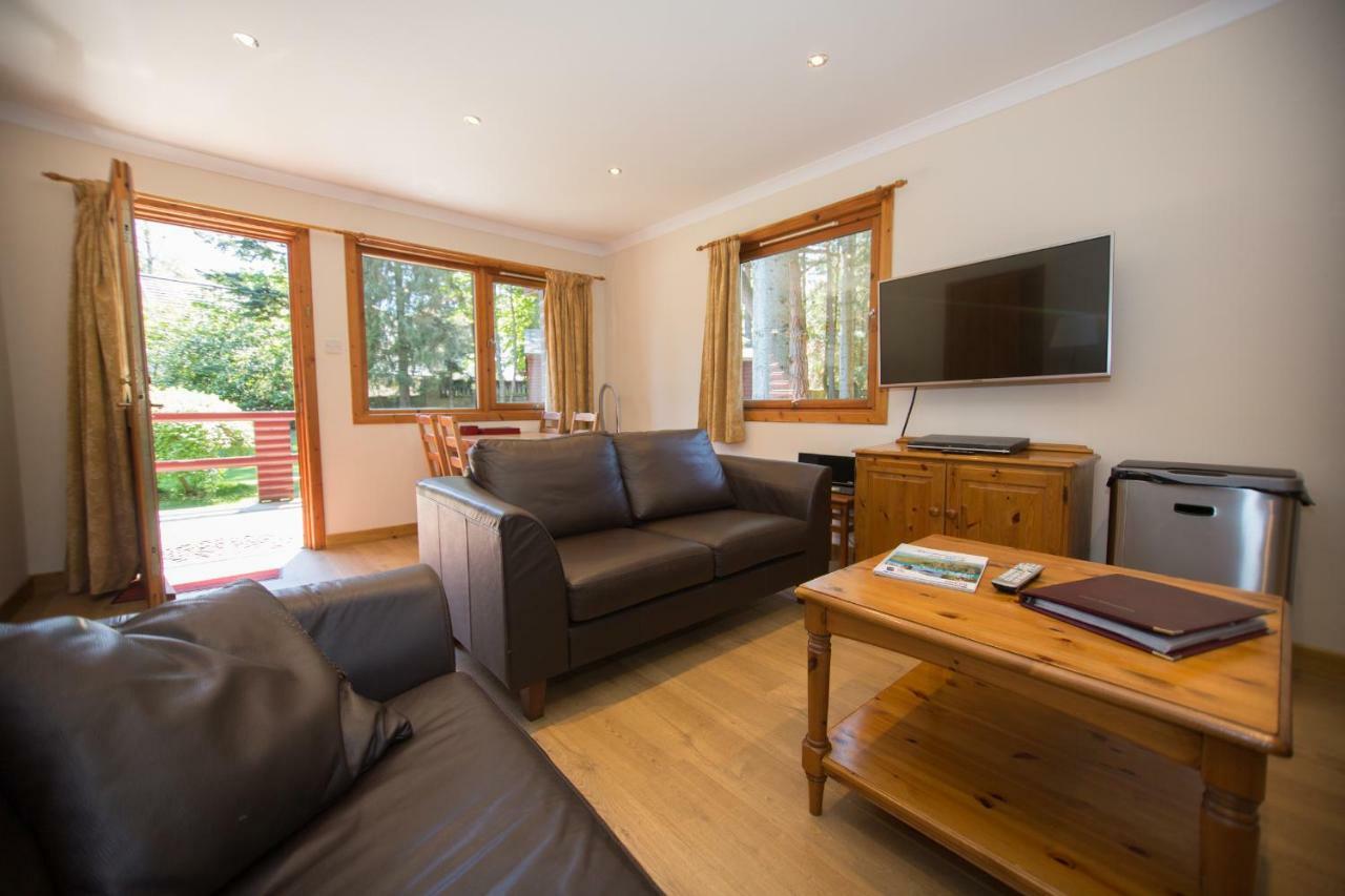 Invercauld Lodges บัลลาเทอร์ ภายนอก รูปภาพ