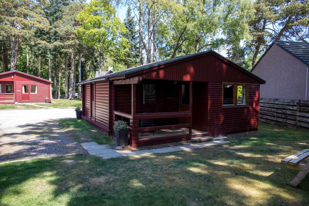 Invercauld Lodges บัลลาเทอร์ ภายนอก รูปภาพ