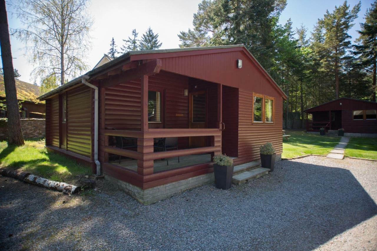 Invercauld Lodges บัลลาเทอร์ ภายนอก รูปภาพ