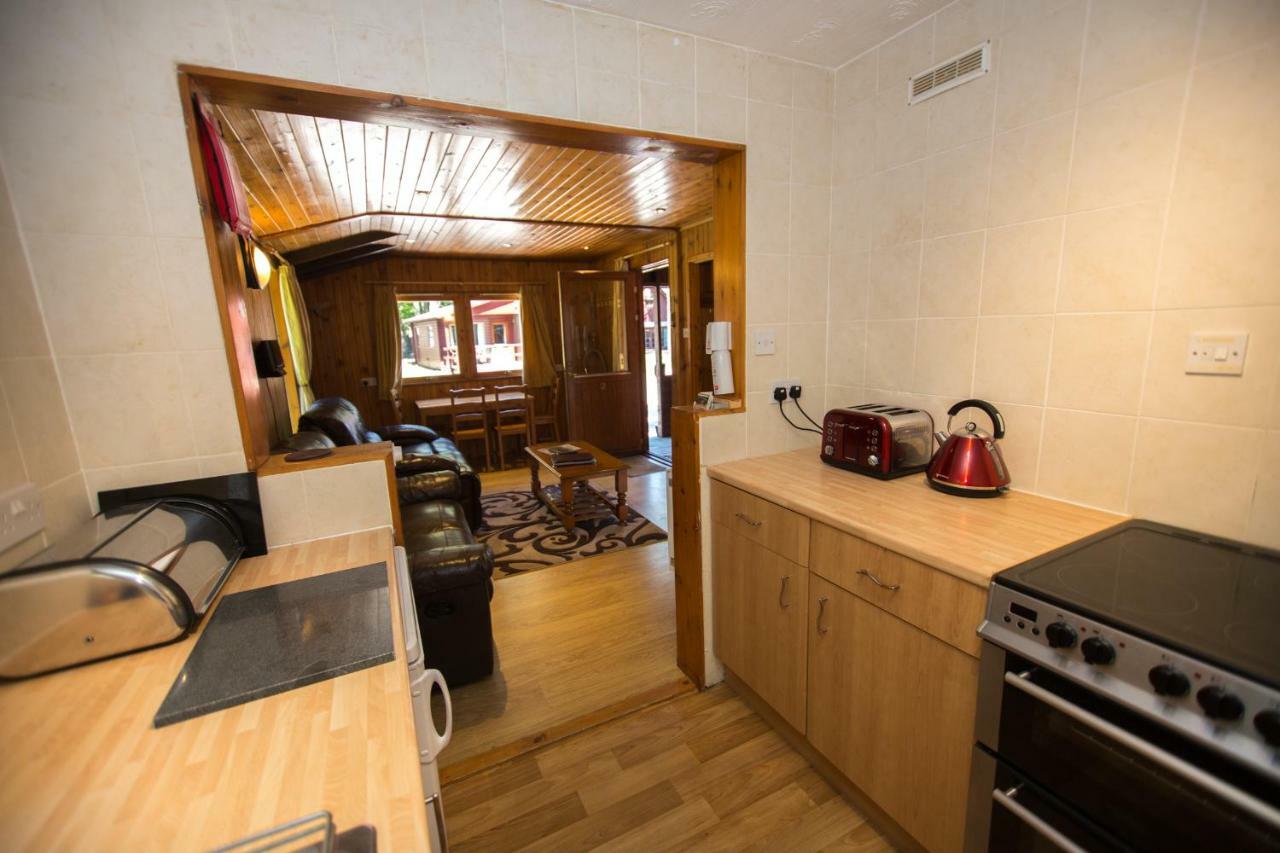 Invercauld Lodges บัลลาเทอร์ ภายนอก รูปภาพ
