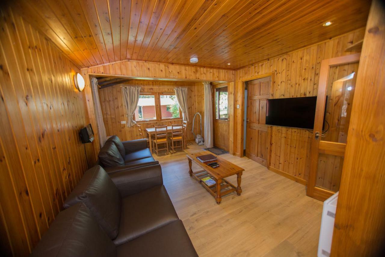 Invercauld Lodges บัลลาเทอร์ ภายนอก รูปภาพ