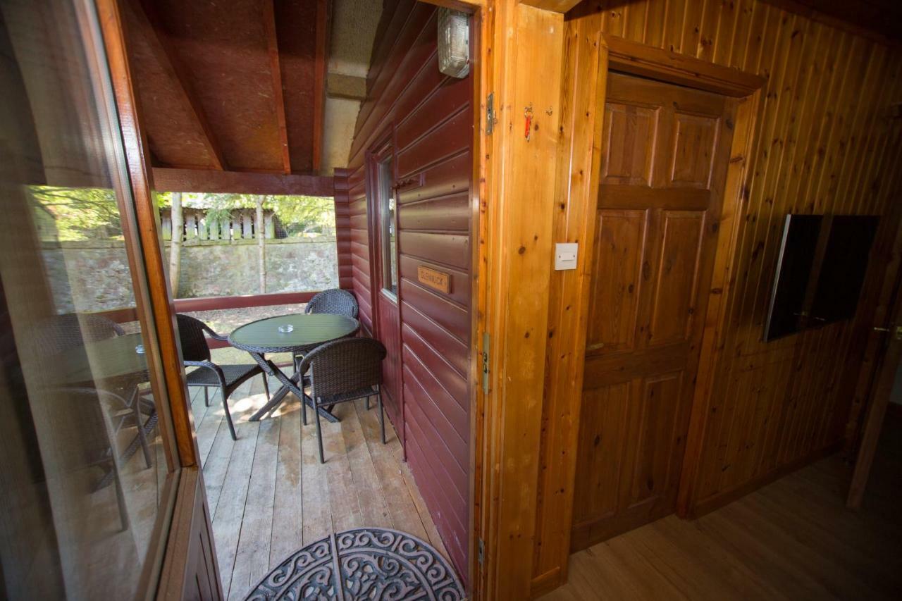 Invercauld Lodges บัลลาเทอร์ ภายนอก รูปภาพ