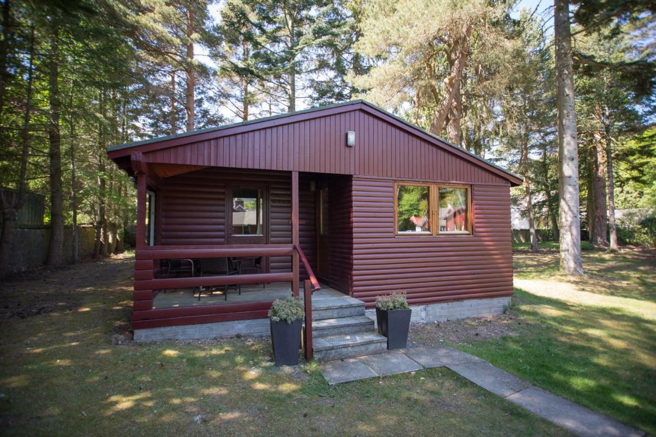 Invercauld Lodges บัลลาเทอร์ ภายนอก รูปภาพ