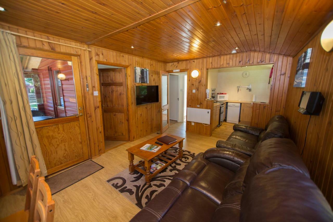 Invercauld Lodges บัลลาเทอร์ ภายนอก รูปภาพ